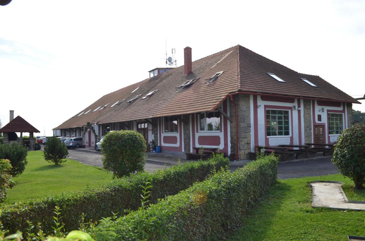 Hotel Famozclub Bakov nad Jizerou Exterior foto